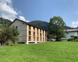 teamhotel-bergbahnen-diedamskopf-au-schoppernau-mitarbeiter-haus-skigebiet-bregenzerwald