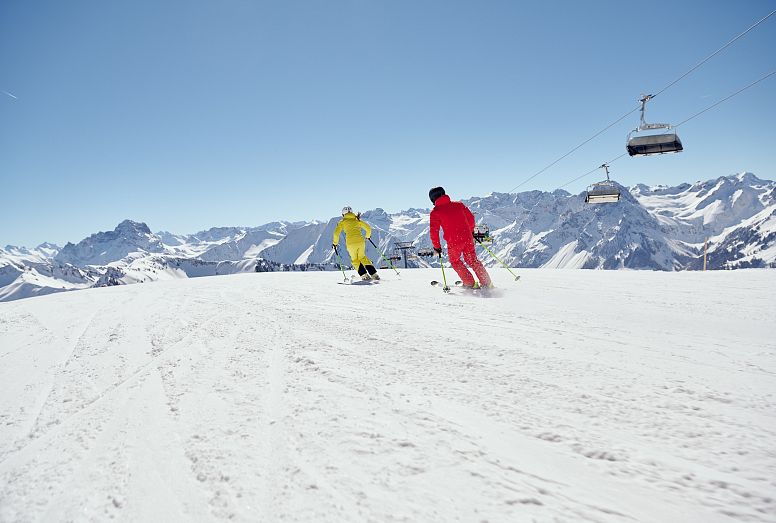 bergbahnen-diedamskopf-au-schoppernau-bregenzerwald-skigebiet-vorarlberg-talabfahrt