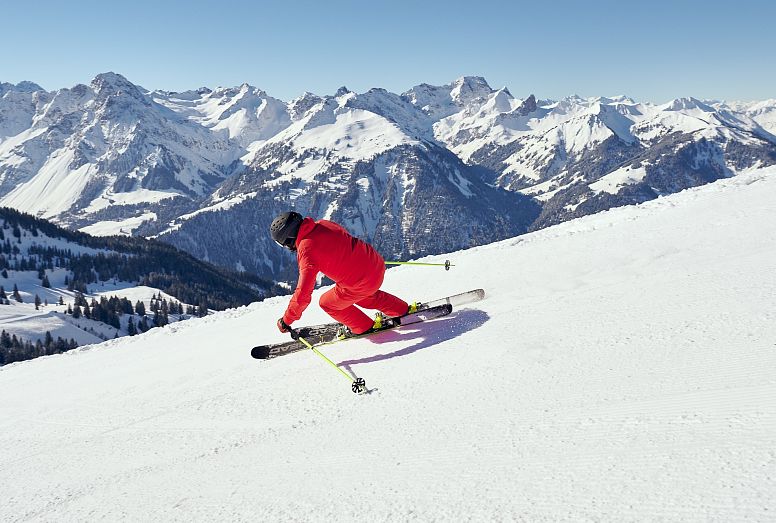 bergbahnen-diedamskopf-au-schoppernau-bregenzerwald-skigebiet-vorarlberg-talabfahrt